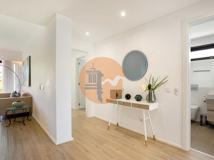 Image No.5-2 Bed Apartment for sale