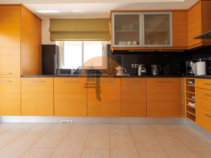 Image No.21-3 Bed House for sale