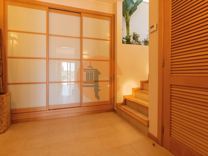 Image No.34-3 Bed House for sale