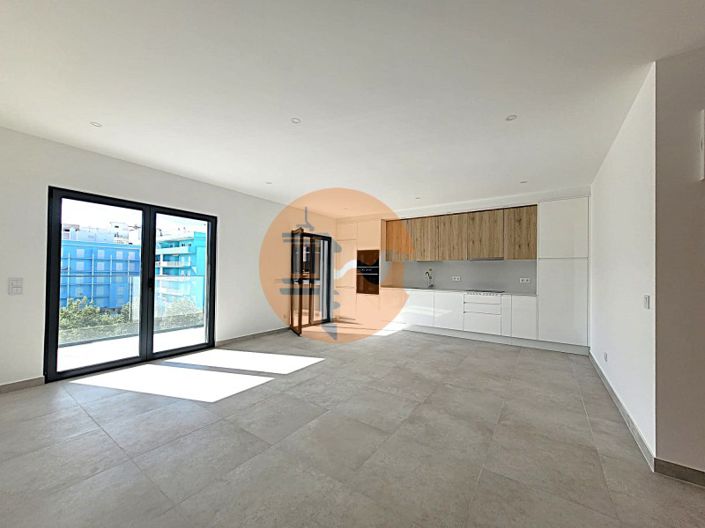 Image No.23-2 Bed Apartment for sale