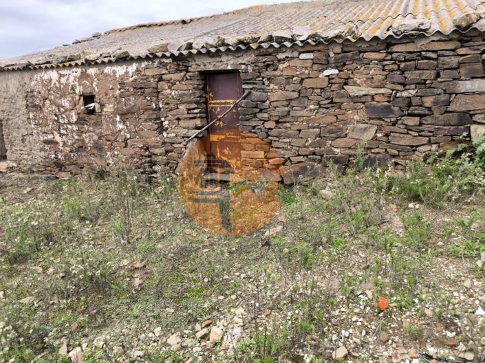 Image No.4-2 Bed House for sale