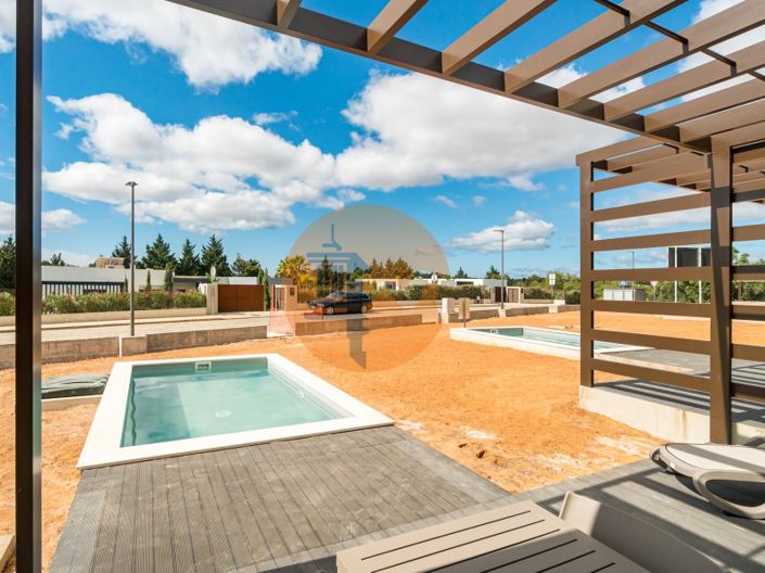 Image No.29-2 Bed House for sale