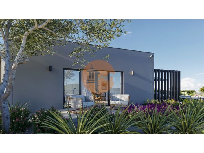 Image No.1-2 Bed House for sale