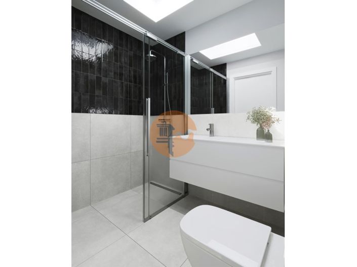 Image No.21-2 Bed House for sale