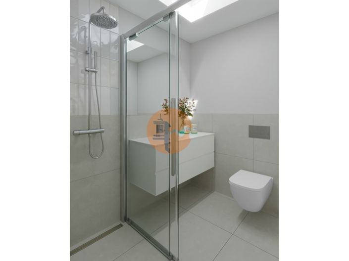 Image No.22-2 Bed House for sale