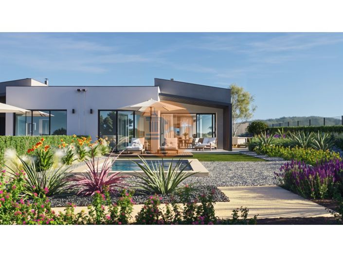 Image No.4-2 Bed House for sale