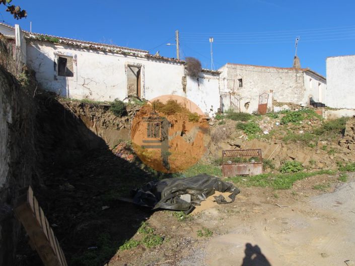 Image No.4-1 Bed Farmhouse for sale