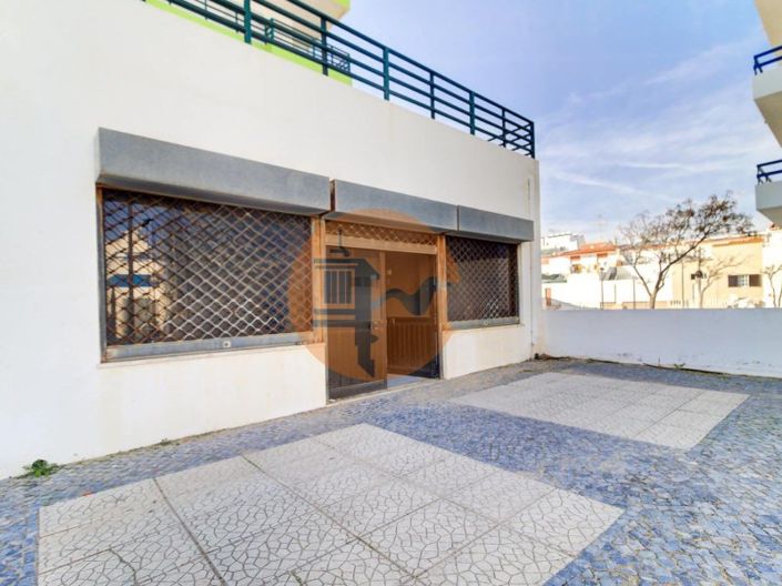 Image No.1-Commercial à vendre à Vila Real de Santo António