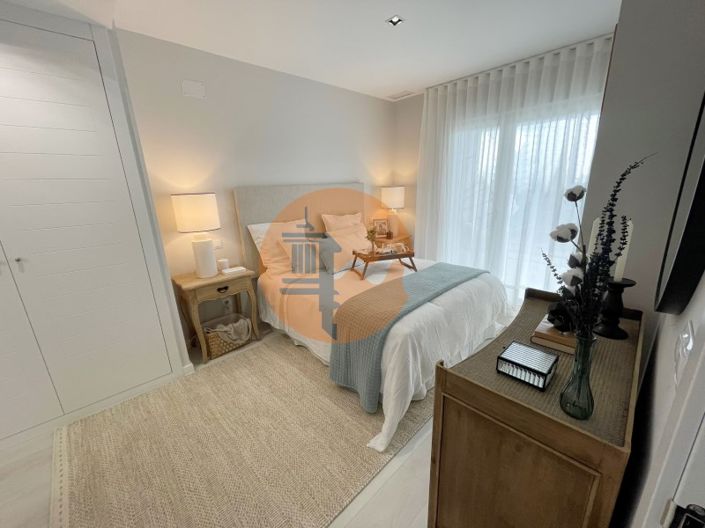 Image No.9-2 Bed Apartment for sale