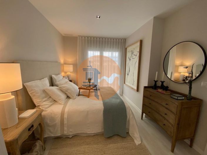 Image No.10-3 Bed Apartment for sale