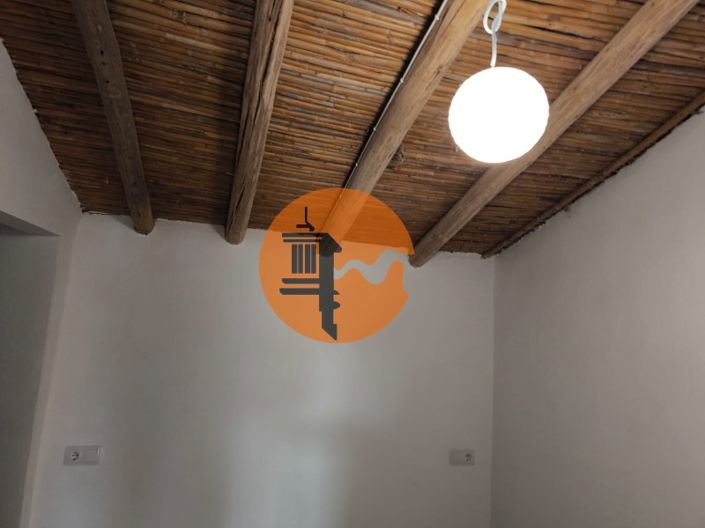 Image No.12-1 Bed House for sale