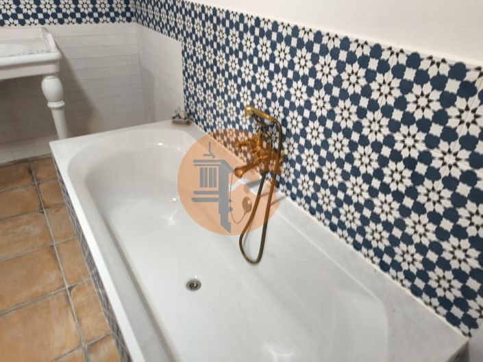 Image No.14-1 Bed House for sale