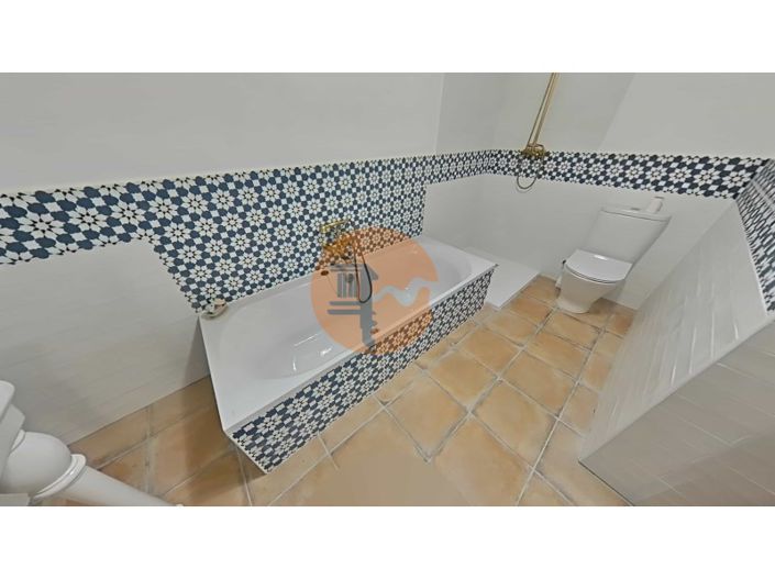 Image No.30-1 Bed House for sale