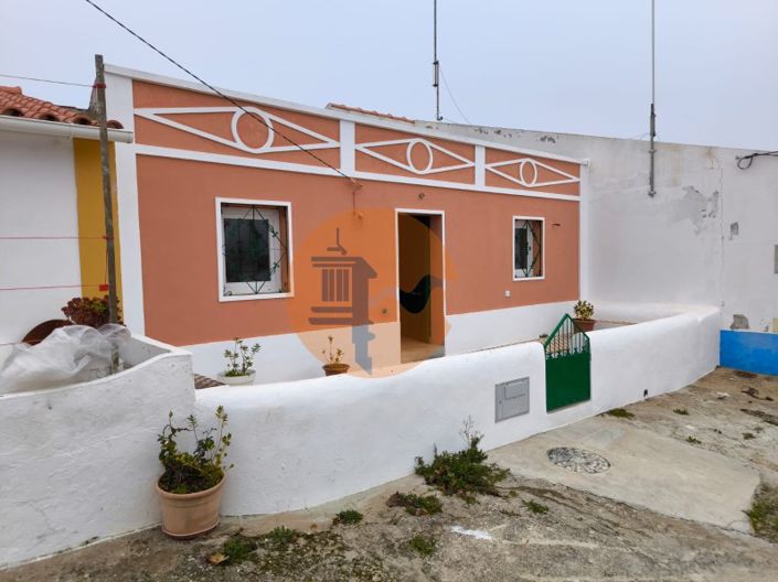 Image No.4-1 Bed House for sale