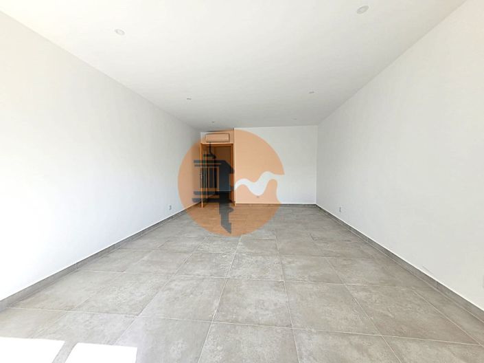 Image No.21-2 Bed Apartment for sale