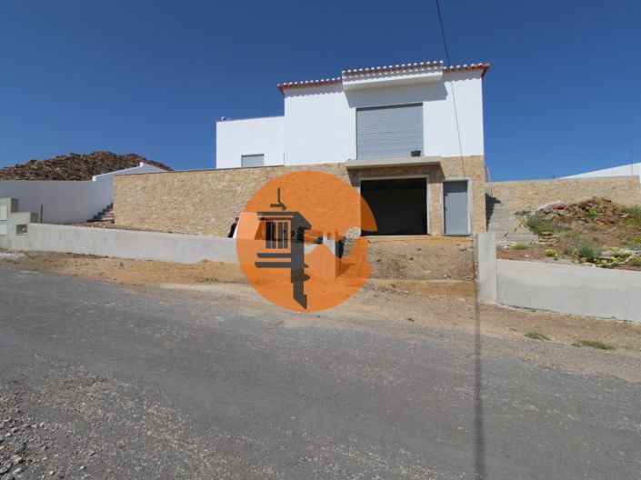 Image No.2-3 Bed House for sale