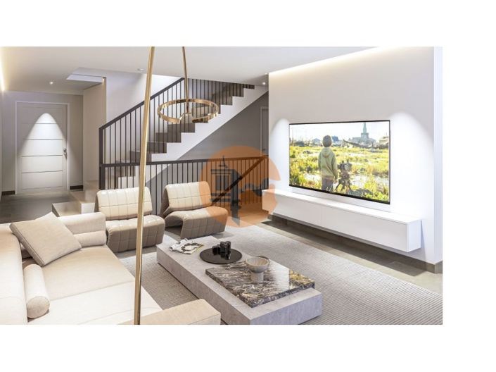 Image No.21-4 Bed House for sale