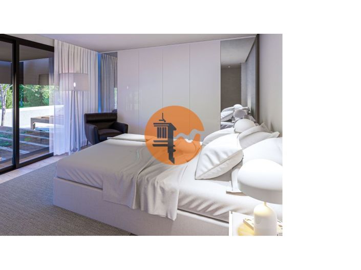 Image No.24-4 Bed House for sale