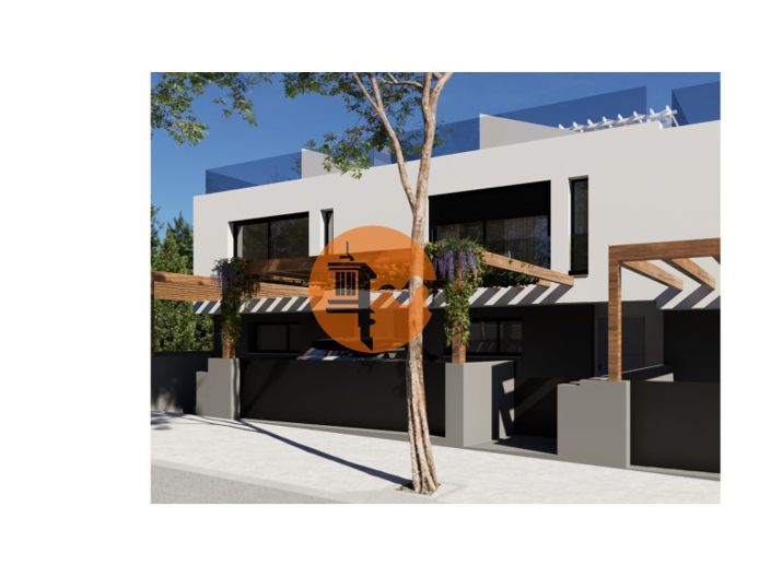 Image No.18-4 Bed House for sale