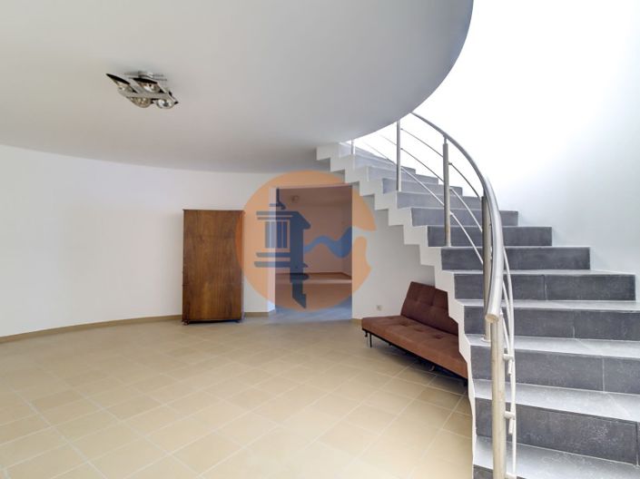 Image No.38-4 Bed House for sale