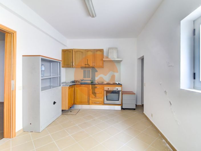 Image No.41-4 Bed House for sale