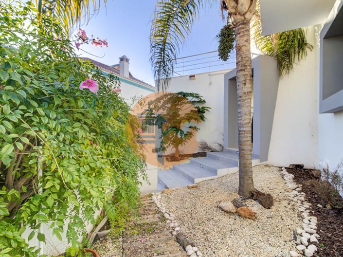 Image No.49-4 Bed House for sale