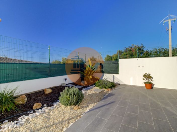 Image No.53-4 Bed House for sale