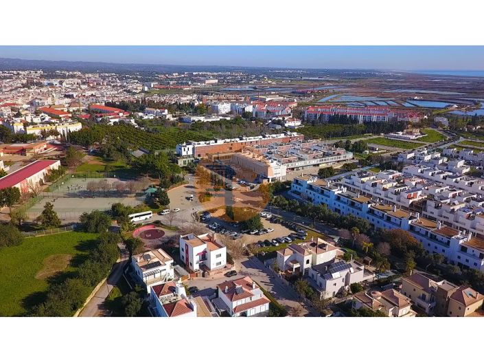 Image No.56-4 Bed House for sale