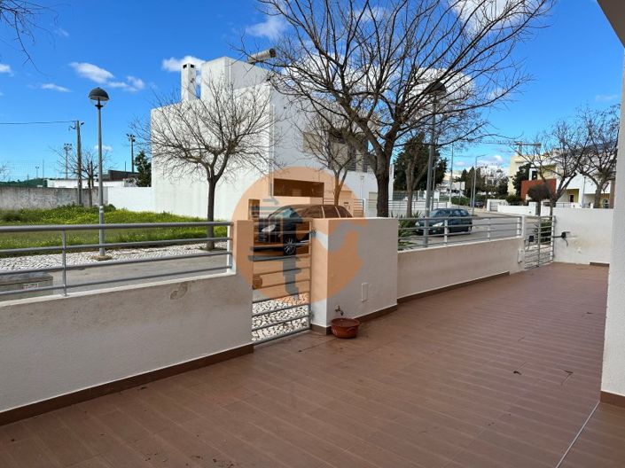 Image No.103-5 Bed House for sale