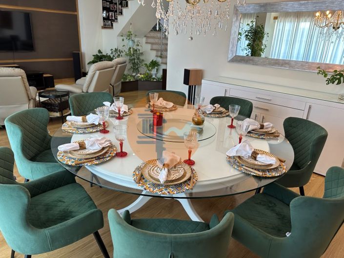 Image No.29-5 Bed House for sale