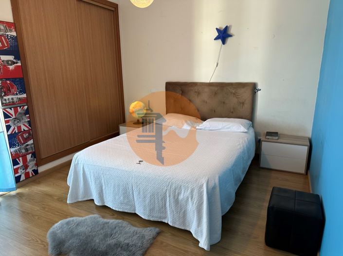 Image No.67-5 Bed House for sale