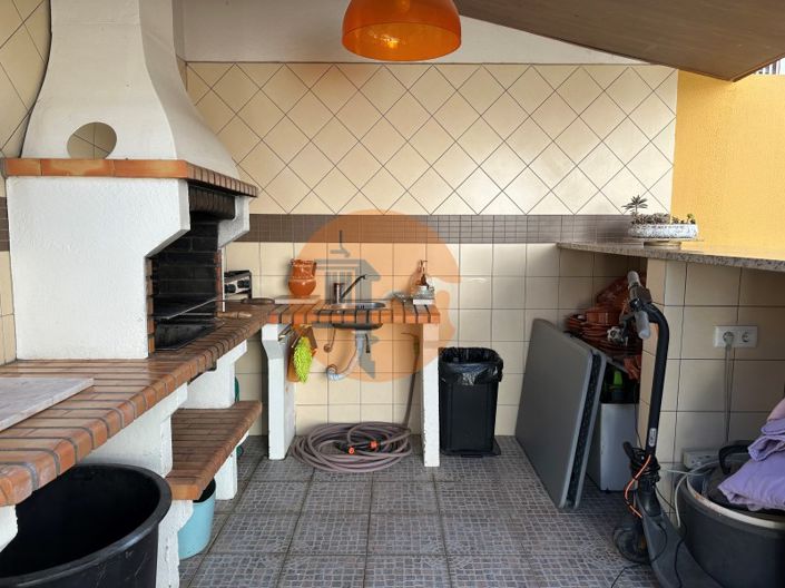 Image No.73-5 Bed House for sale