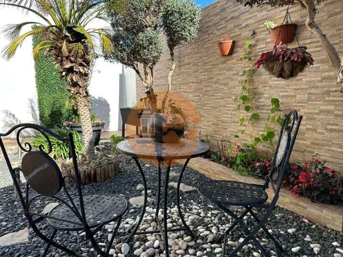 Image No.82-5 Bed House for sale