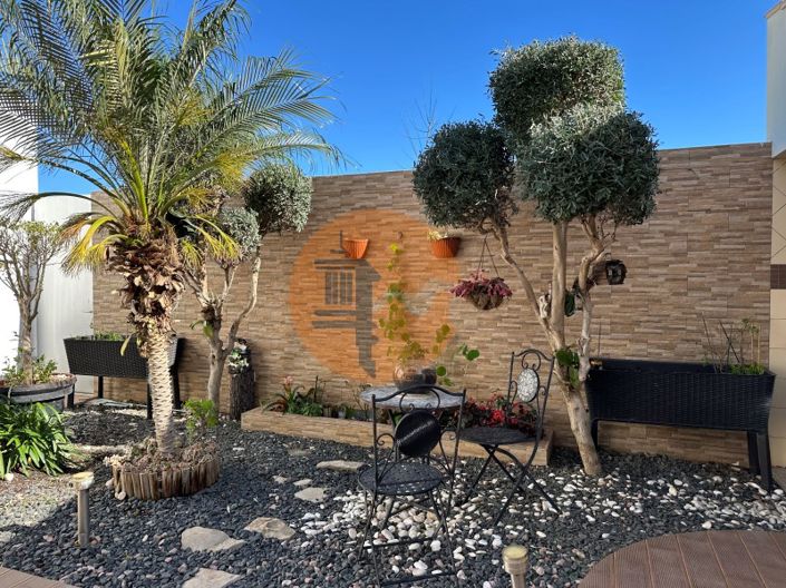 Image No.88-5 Bed House for sale