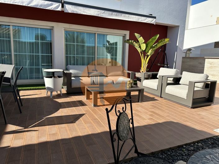 Image No.91-5 Bed House for sale