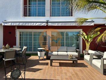1 - Olhão, House