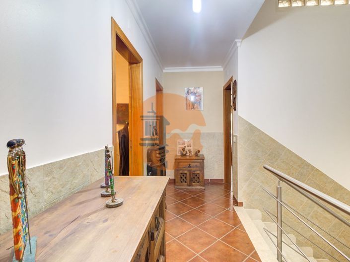 Image No.13-4 Bed House for sale