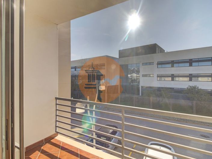 Image No.24-4 Bed House for sale