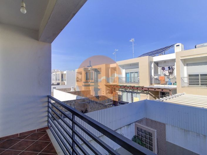 Image No.28-4 Bed House for sale