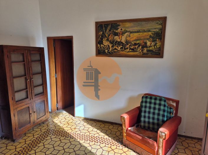 Image No.10-3 Bed House for sale