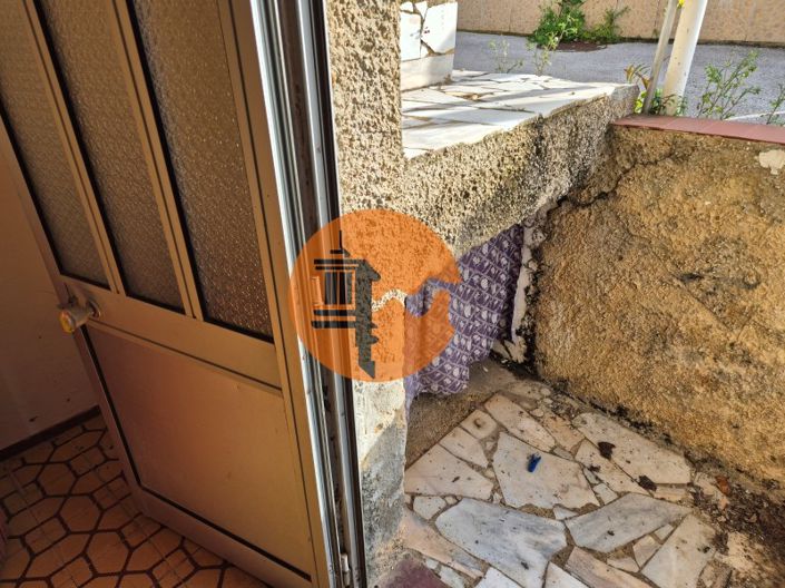 Image No.11-3 Bed House for sale