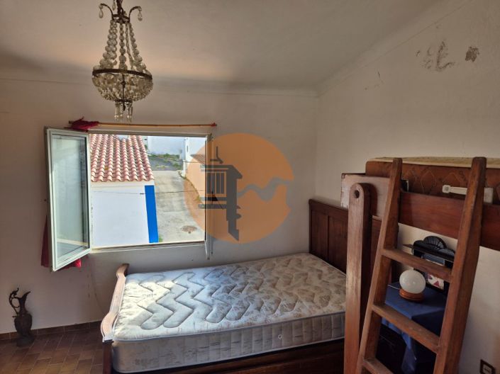 Image No.21-3 Bed House for sale