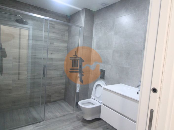 Image No.23-2 Bed House for sale