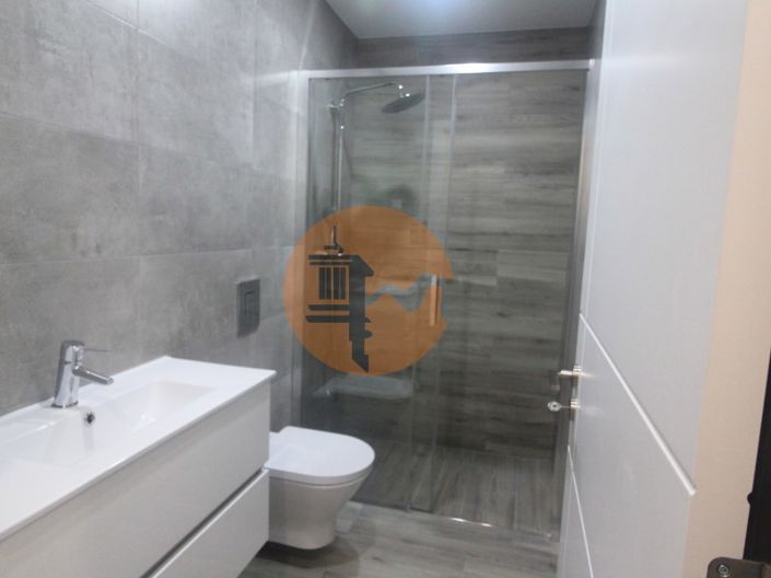 Image No.27-2 Bed House for sale