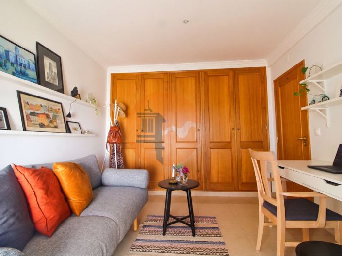 Image No.14-4 Bed House for sale