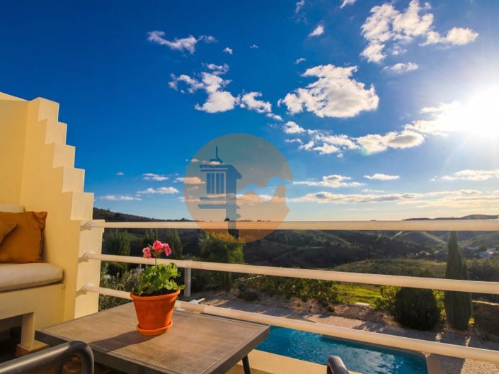 Image No.18-4 Bed House for sale