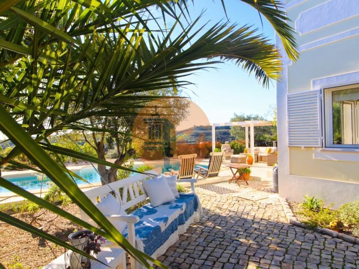 Image No.3-4 Bed House for sale