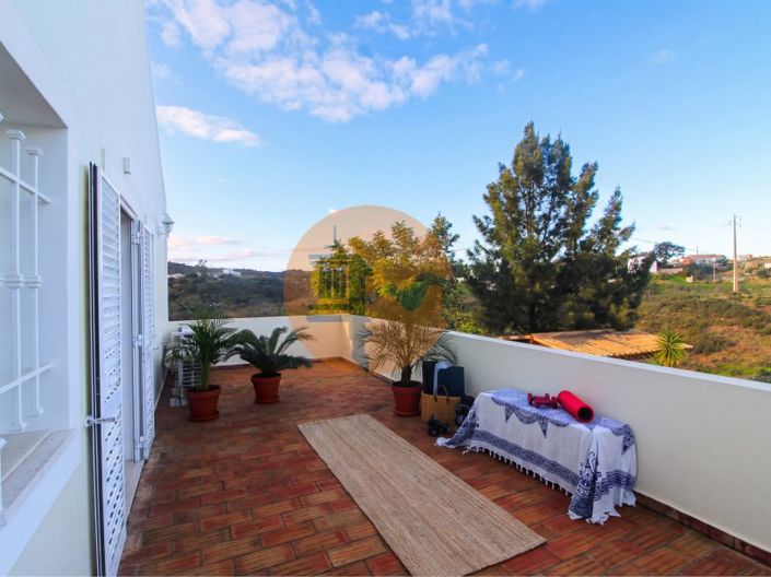 Image No.24-4 Bed House for sale