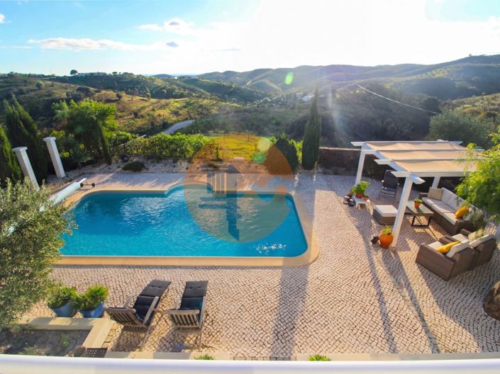 Image No.25-4 Bed House for sale