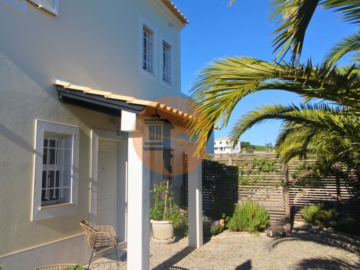 Image No.30-4 Bed House for sale